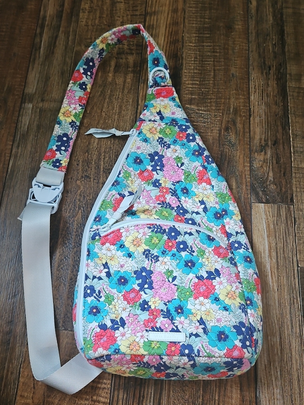 Vera Bradley Quilted Sling Bag. Floral Print - Multicolor Flowers Purse Backpack